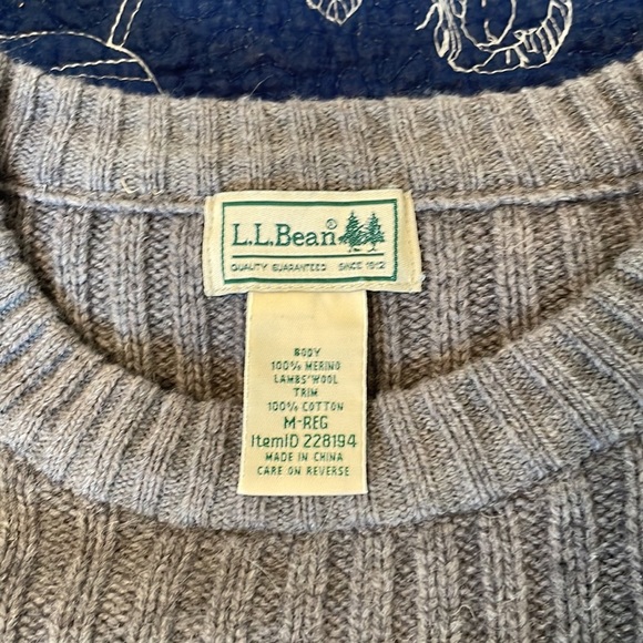 Ll Bean Vintage Sweater Grey Size Medium - Picture 2 of 7